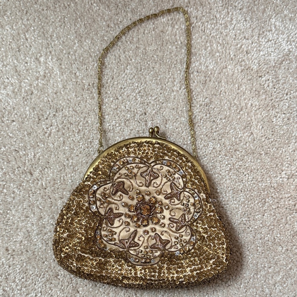 Antique-looking framed silk and embroidered beaded clutch purse in gold tones